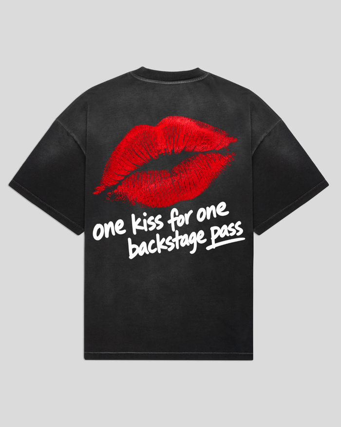 bee. BACKSTAGE PASS - Black