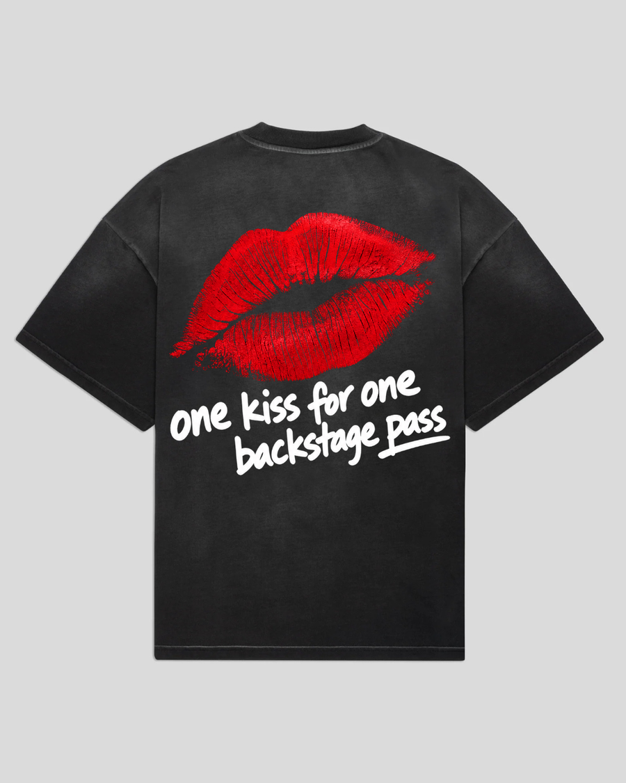 bee. BACKSTAGE PASS - Black
