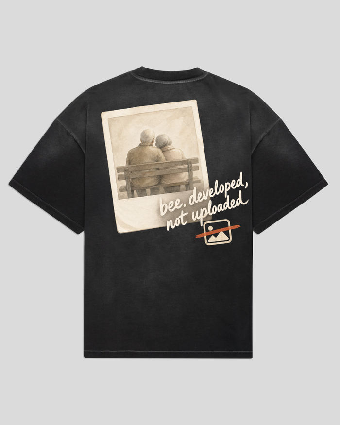 bee. DEVELOPED - Black